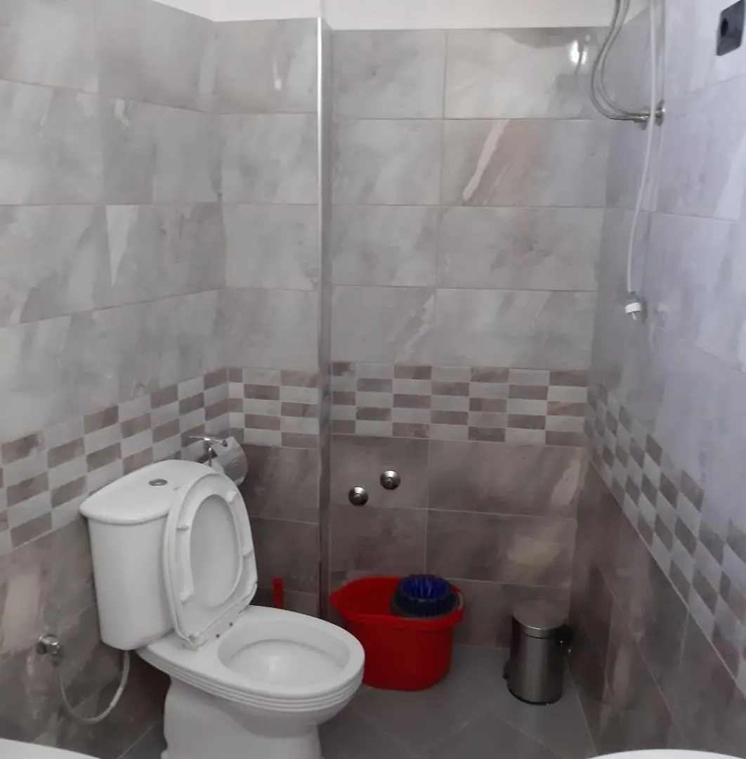 Vlorë Metjus House 아파트